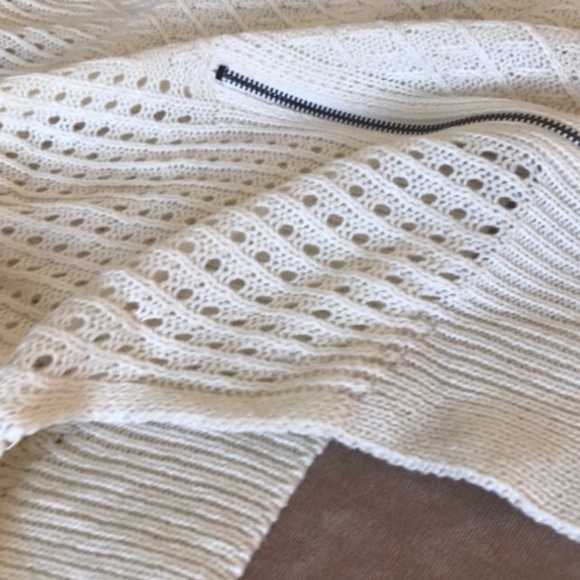 Knit Pattern Oversized Sweater - Picture 5 of 8